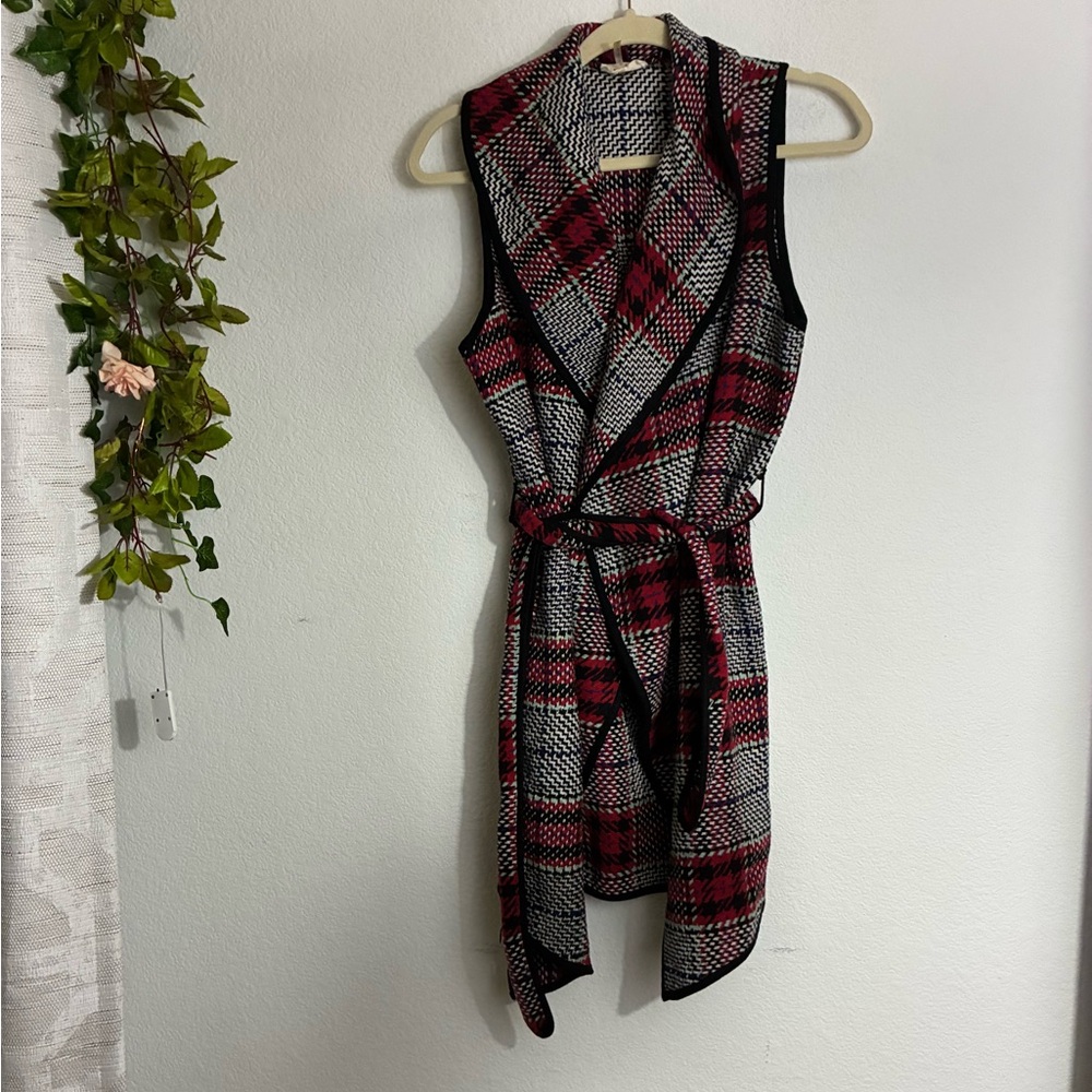 ETWO TWEED BELTED VEST, SMALL